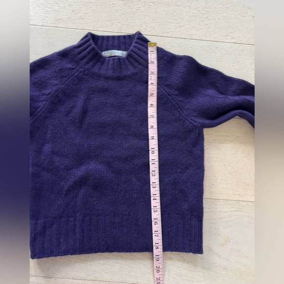 Vince 100% Cashmere Sweater Mock Neck Shrunken plum  $325 - Picture 9 of 9